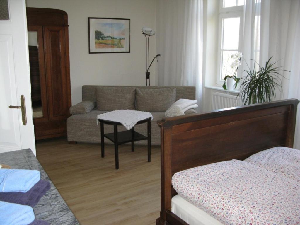 Gutshaus Zietlitz Hotel Dobbin-Linstow Bagian luar foto