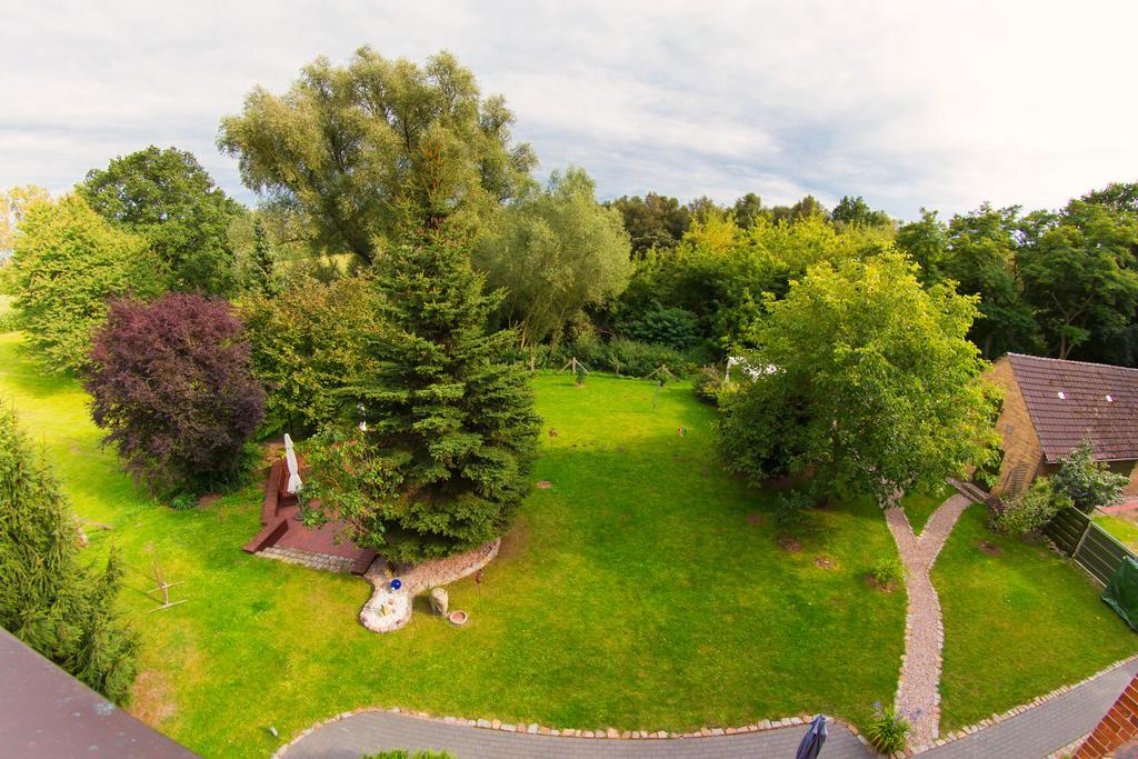 Gutshaus Zietlitz Hotel Dobbin-Linstow Bagian luar foto
